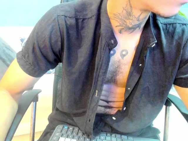 Live sex webcam photo for jharol-cardona #291304996