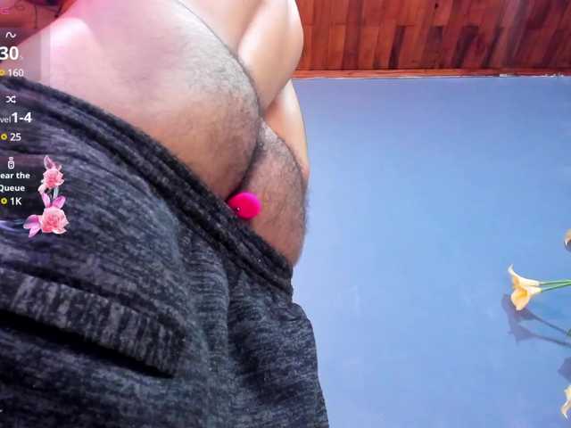 Live sex webcam photo for jharol-cardona #291323240