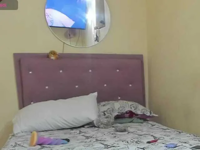 Live sex webcam photo for jhoanabunny #290705981