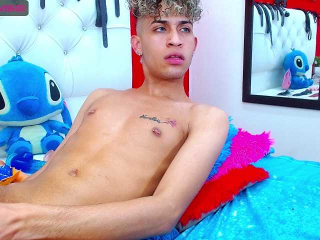 Live sex webcam photo for jhonaiber-boy #275761408