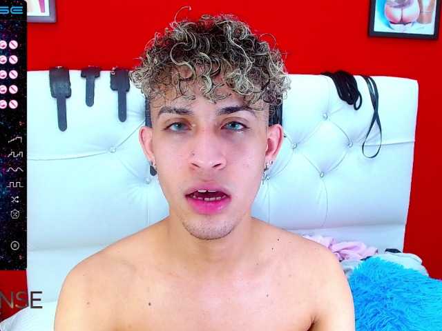 Live sex webcam photo for jhonaiber-boy #275782326