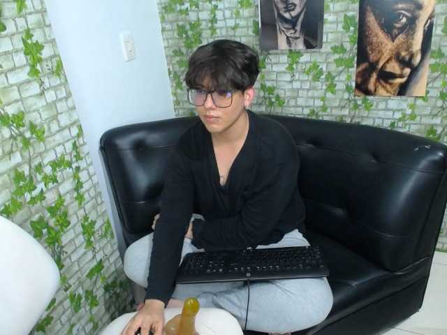 Live sex webcam photo for jhonnytabu #275579554