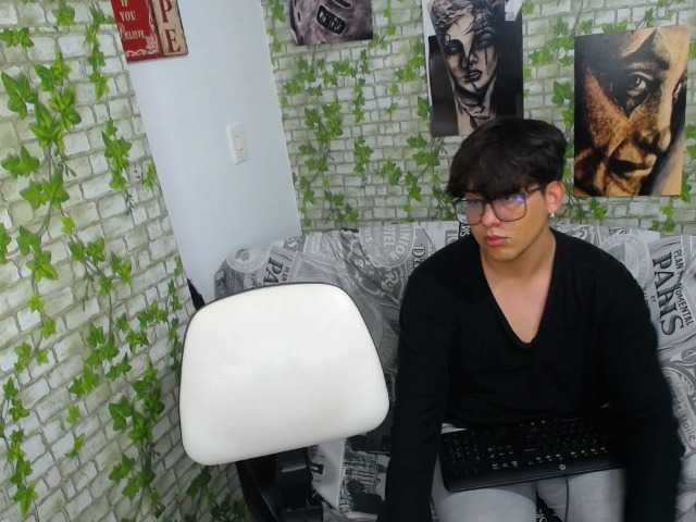 Live sex webcam photo for jhonnytabu #275587360