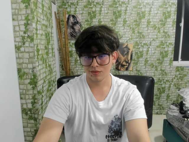 Live sex webcam photo for jhonnytabu #275645127