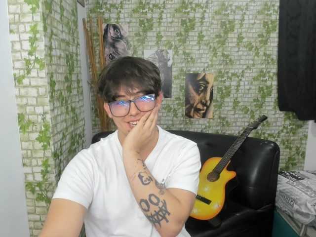 Live sex webcam photo for jhonnytabu #275646743