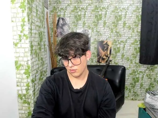 Live sex webcam photo for jhonnytabu #275673743