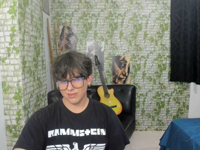 Live sex webcam photo for jhonnytabu #275724974