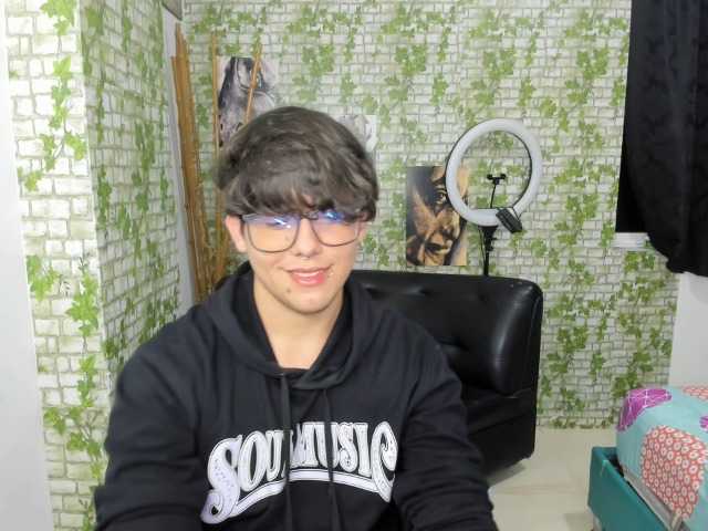 Live sex webcam photo for jhonnytabu #275947362