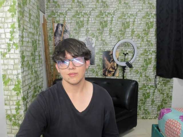 Live sex webcam photo for jhonnytabu #275955701