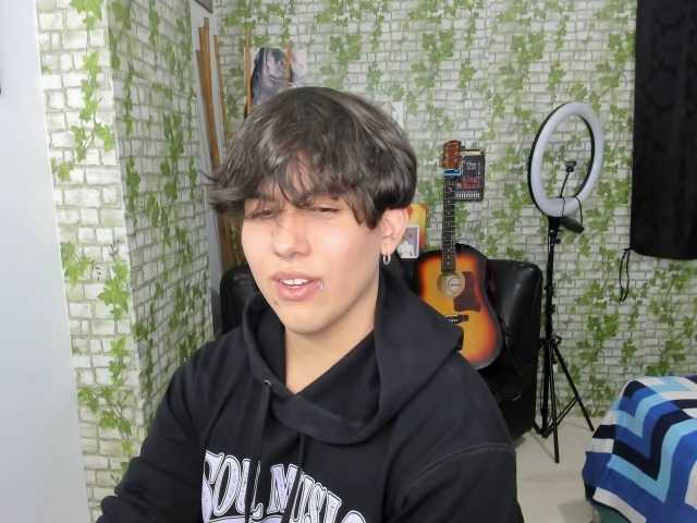 Live sex webcam photo for jhonnytabu #276085459