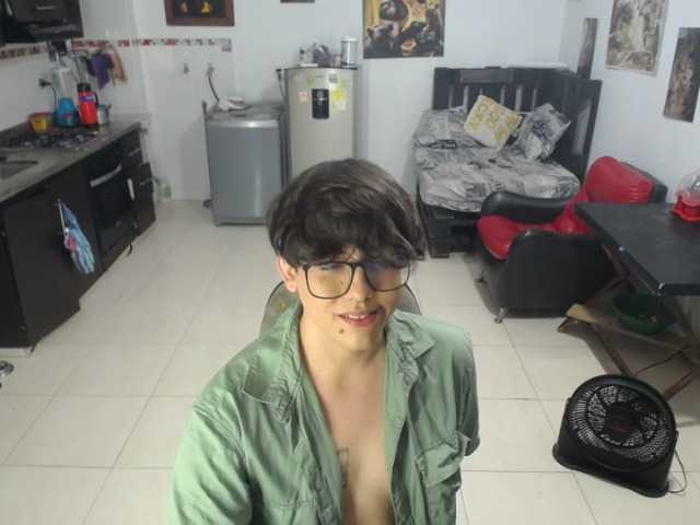 Live sex webcam photo for jhonnytabu #276195049