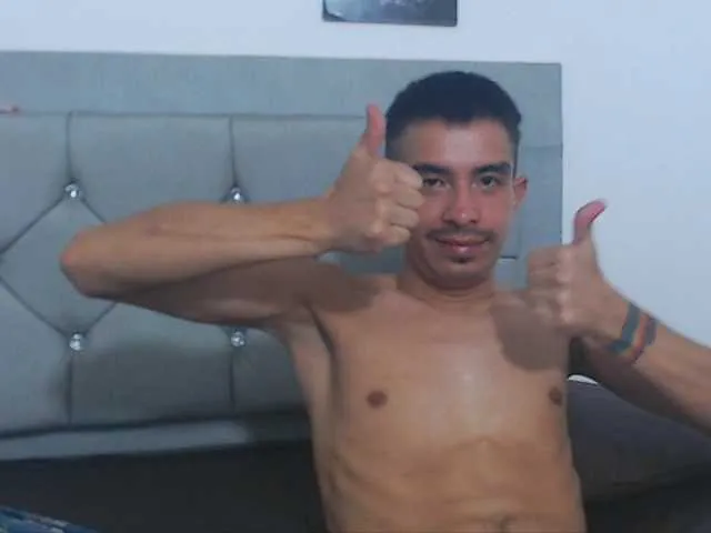 Live sex webcam photo for jhonnyyk #290905600