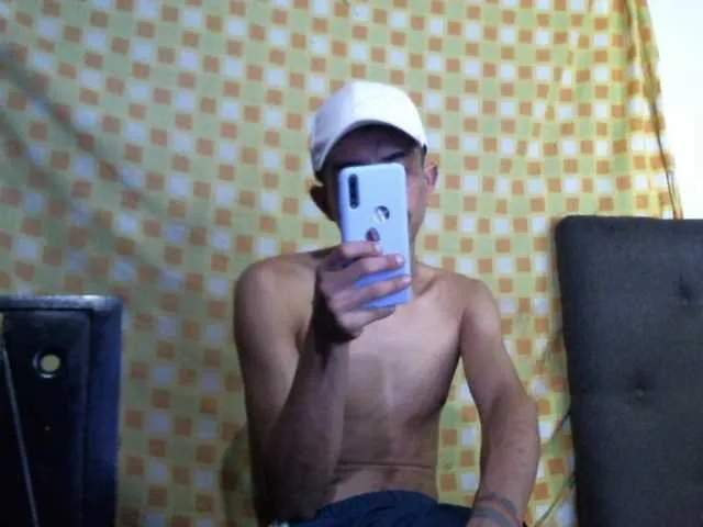 Live sex webcam photo for jhonnyyk #291349380