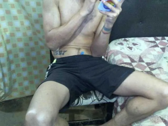 Live sex webcam photo for jhonnyyk #291442588