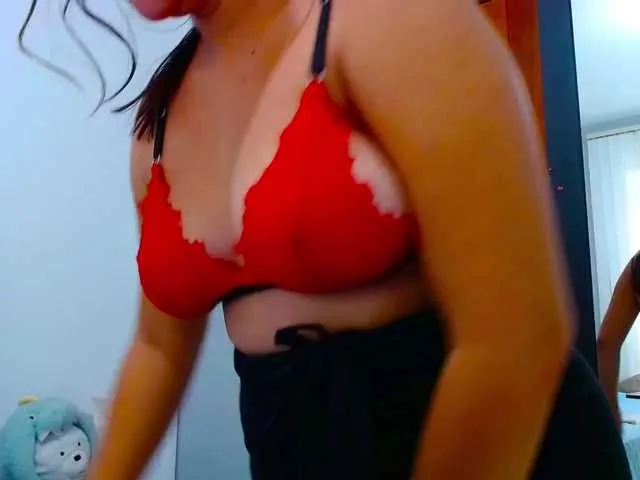 Live sex webcam photo for jimena-boobs #272347313