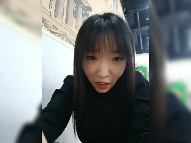 Live sex webcam photo for jinjin111 #273460136