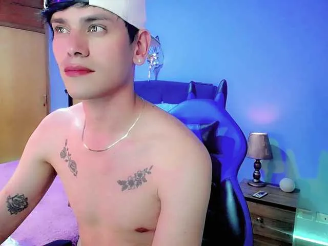 Live sex webcam photo for joe-Jhonson #275549649