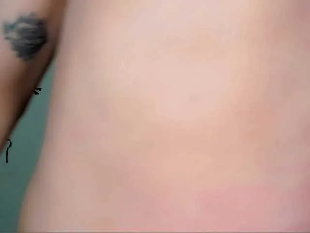 Live sex webcam photo for joe-Jhonson #276567531