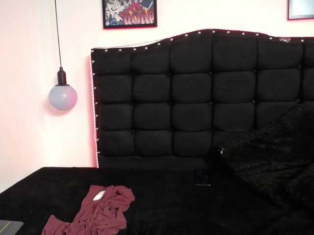 Live sex webcam photo for johanna84 #288082592