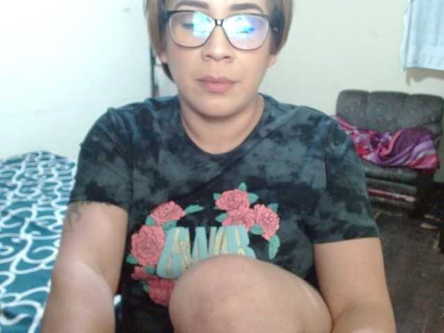 Live sex webcam photo for johanna84 #288082629