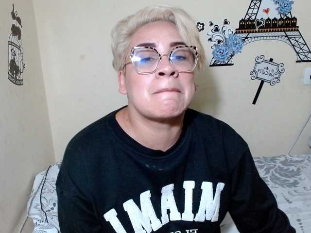 Live sex webcam photo for johanna84 #289586611