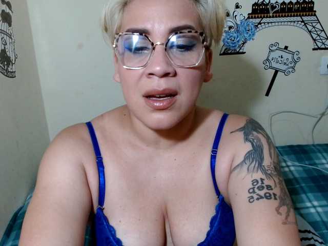 Live sex webcam photo for johanna84 #289762888