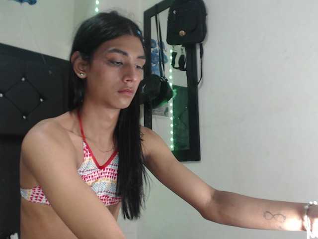 Live sex webcam photo for johannathh #292337797