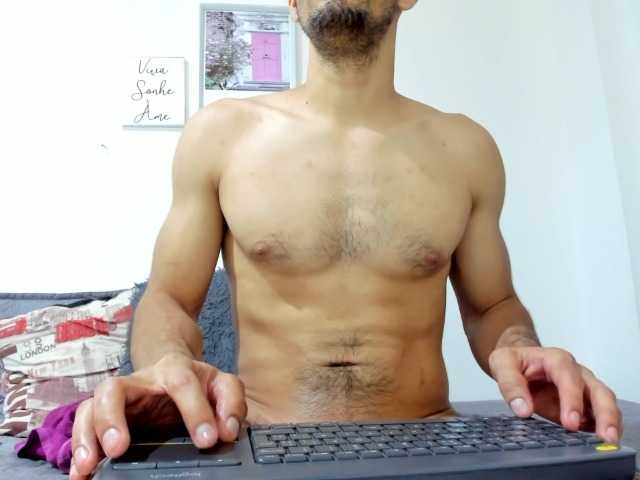 Live sex webcam photo for johanylatino #277126447