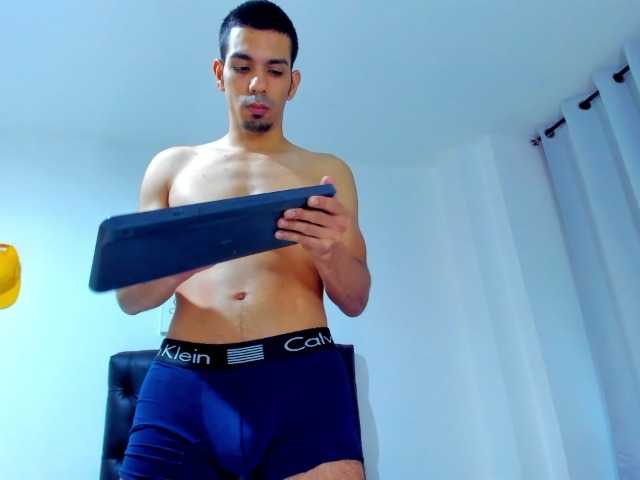 Live sex webcam photo for johanylatino #277262316