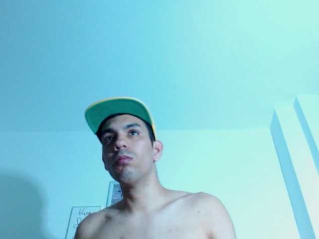 Live sex webcam photo for johanylatino #277535799