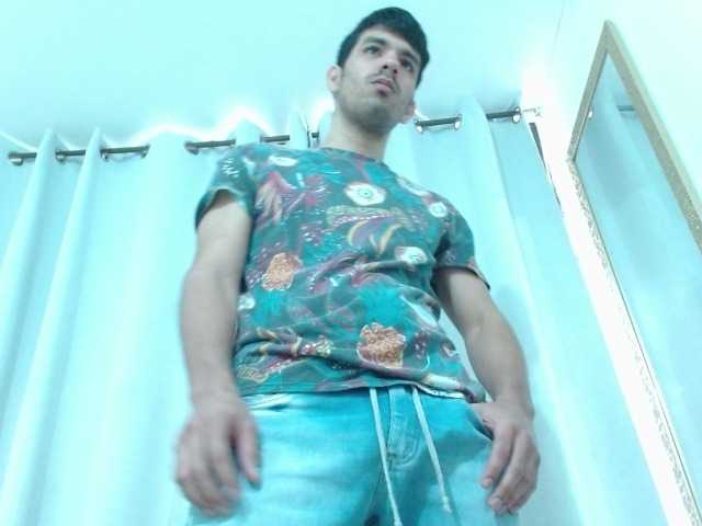 Live sex webcam photo for johanylatino #278133429