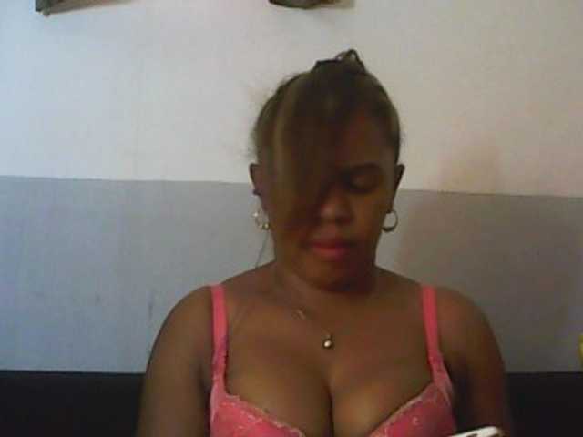 Live sex webcam photo for jojosquirt #271841159