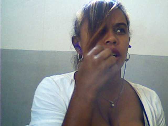 Live sex webcam photo for jojosquirt #271905648