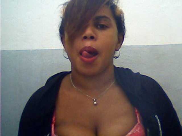 Live sex webcam photo for jojosquirt #272079036