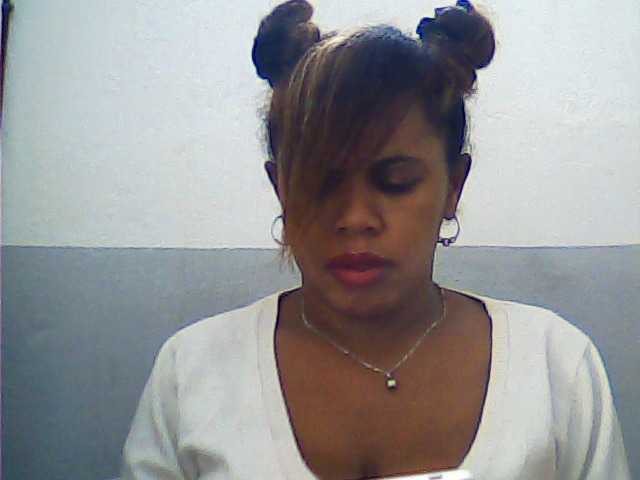 Live sex webcam photo for jojosquirt #272130478