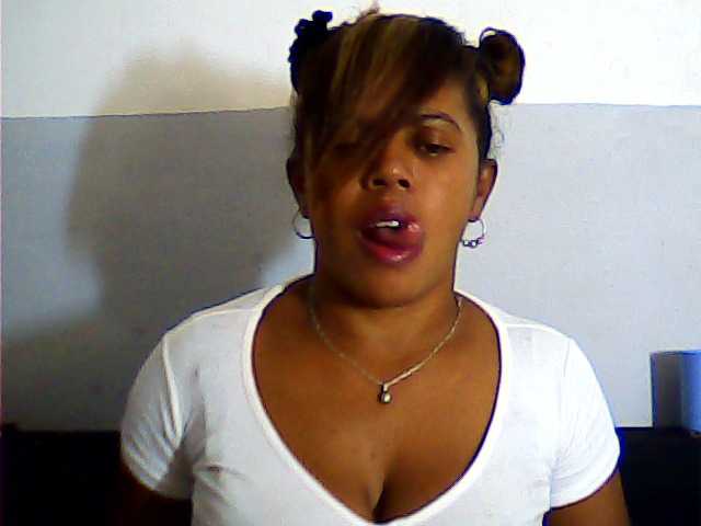 Live sex webcam photo for jojosquirt #272375629