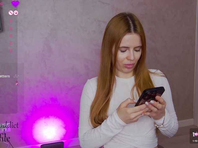 Live sex webcam photo for jolly-dolly #290471725