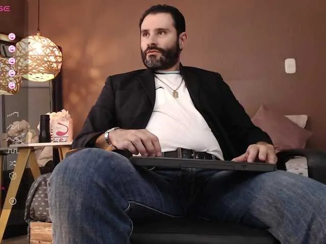 Live sex webcam photo for jonasbeards #277889470