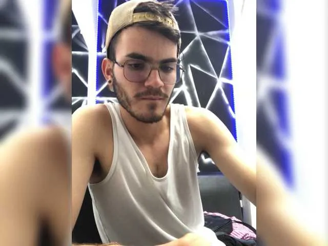 Live sex webcam photo for jorge4 #277684801