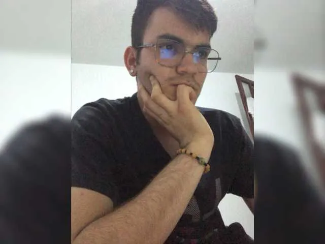 Live sex webcam photo for jorge4 #277779843