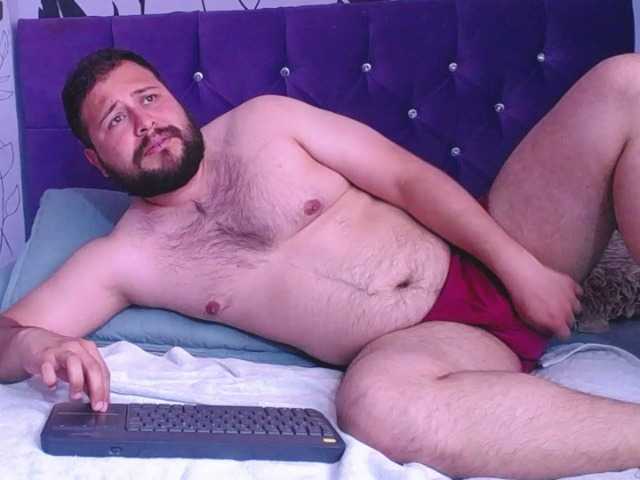 Live sex webcam photo for jose-miel #275914658