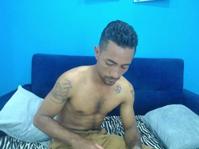 Live sex webcam photo for jossue28-- #278064104