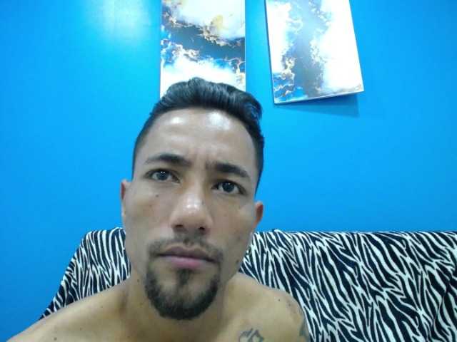 Live sex webcam photo for jossue28-- #278186214