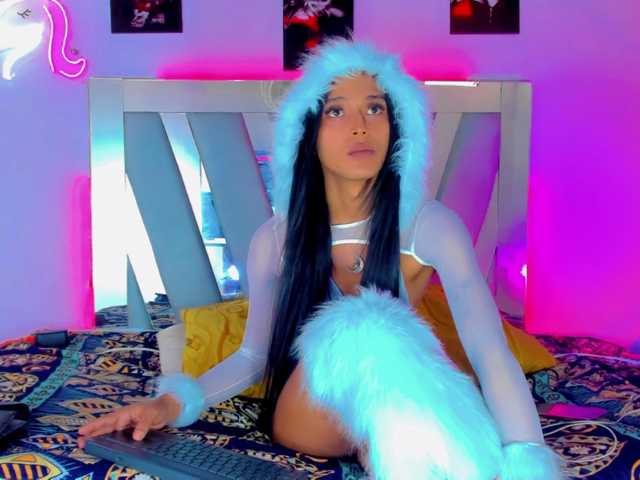 Live sex webcam photo for jostinykhloe #276970420