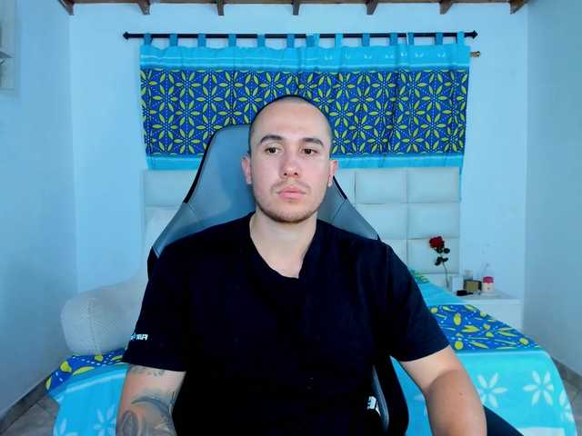 Live sex webcam photo for juan-Jimenez #290377816