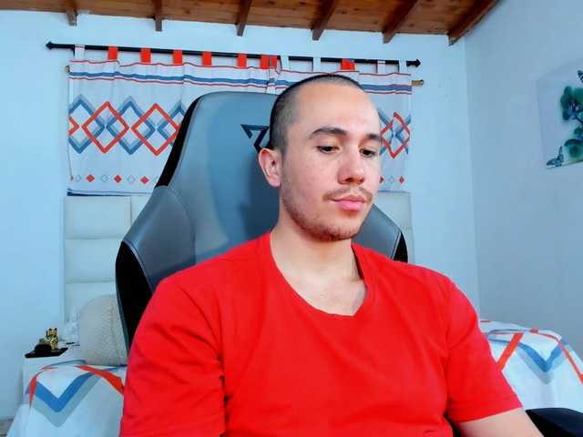 Live sex webcam photo for juan-Jimenez #290768110
