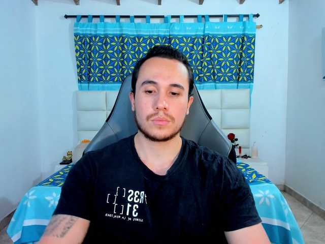 Live sex webcam photo for juan-Jimenez #291288621