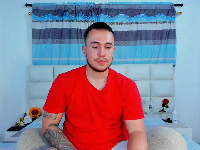 Live sex webcam photo for juan-Jimenez #291394871