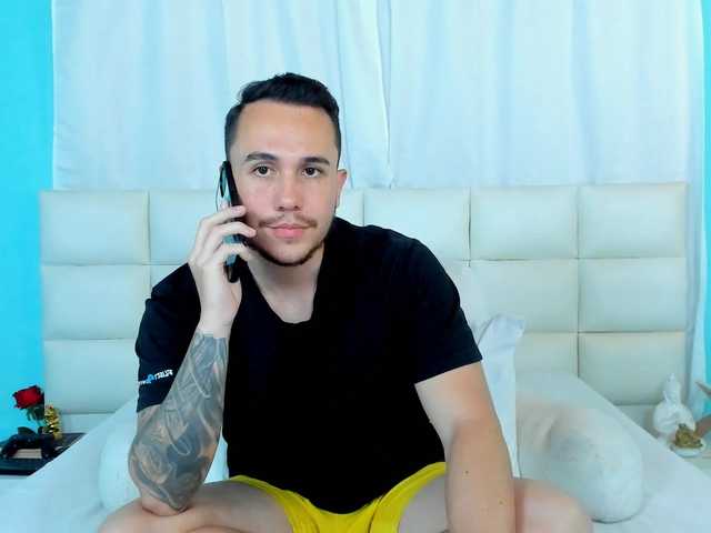 Live sex webcam photo for juan-Jimenez #292037257