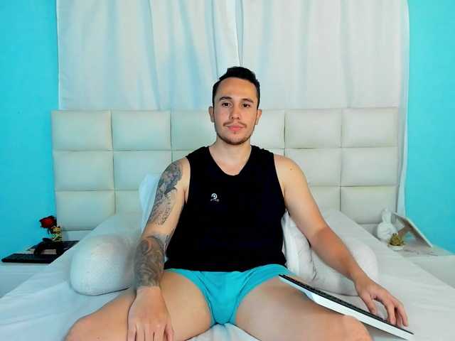 Live sex webcam photo for juan-Jimenez #292138734